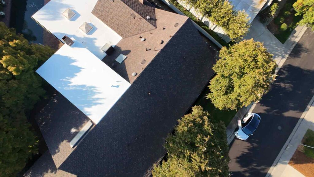 | two rivers roofing, inc roof repair